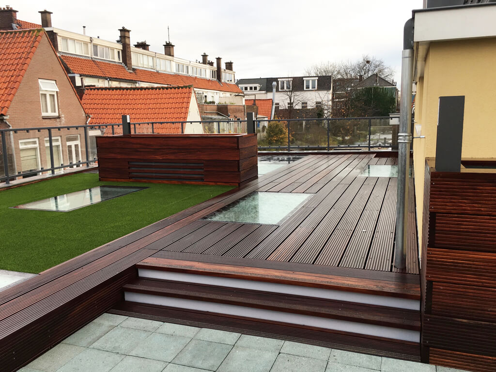 Voordelig beloopbaar glas in dakterras Delft